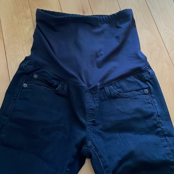 Gap maternity jeans - size 2r - Picture 2 of 3